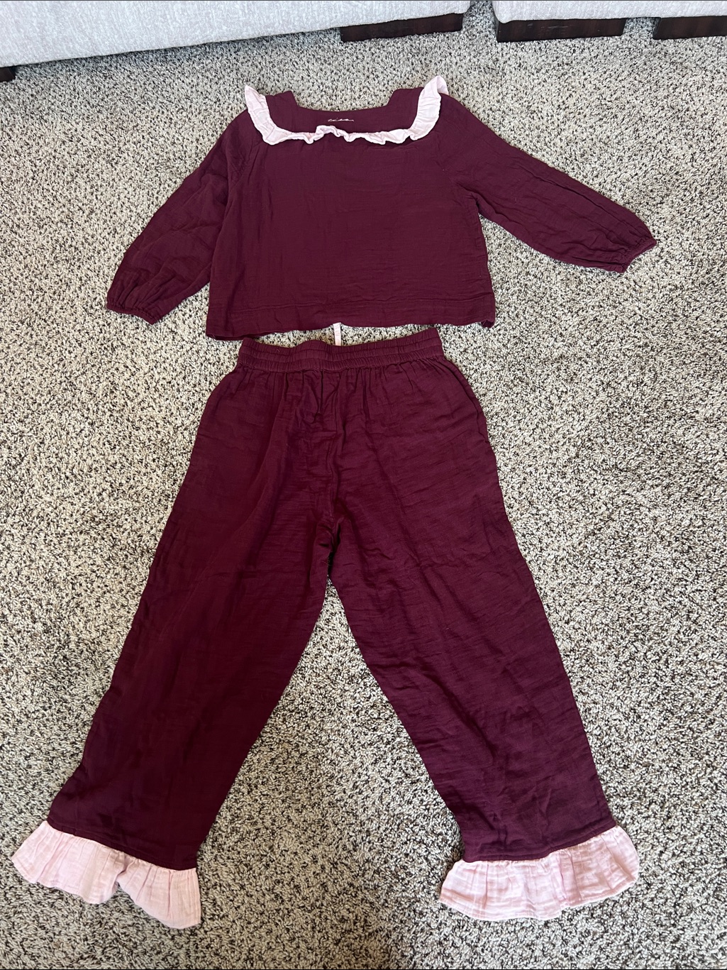 Nwt Tbco Cotton Cropped Leg Ruffle Pajamas. Size Medium — image 7 of 8